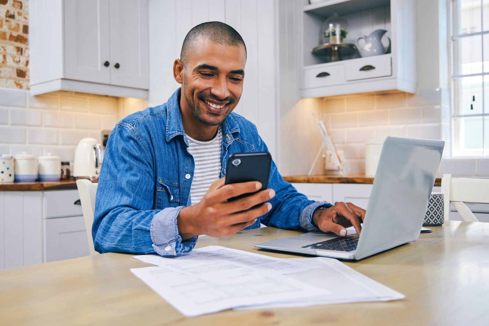 woman on laptop